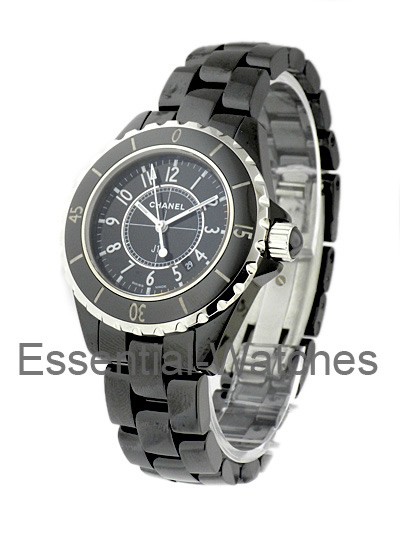 Chanel J12 - Black 33mm Size H0682 - H0682 - Essential Watches